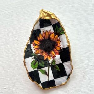 Rustic 4” Sunflower Decoupage Oyster Shell – Handcrafted Trinket Dish